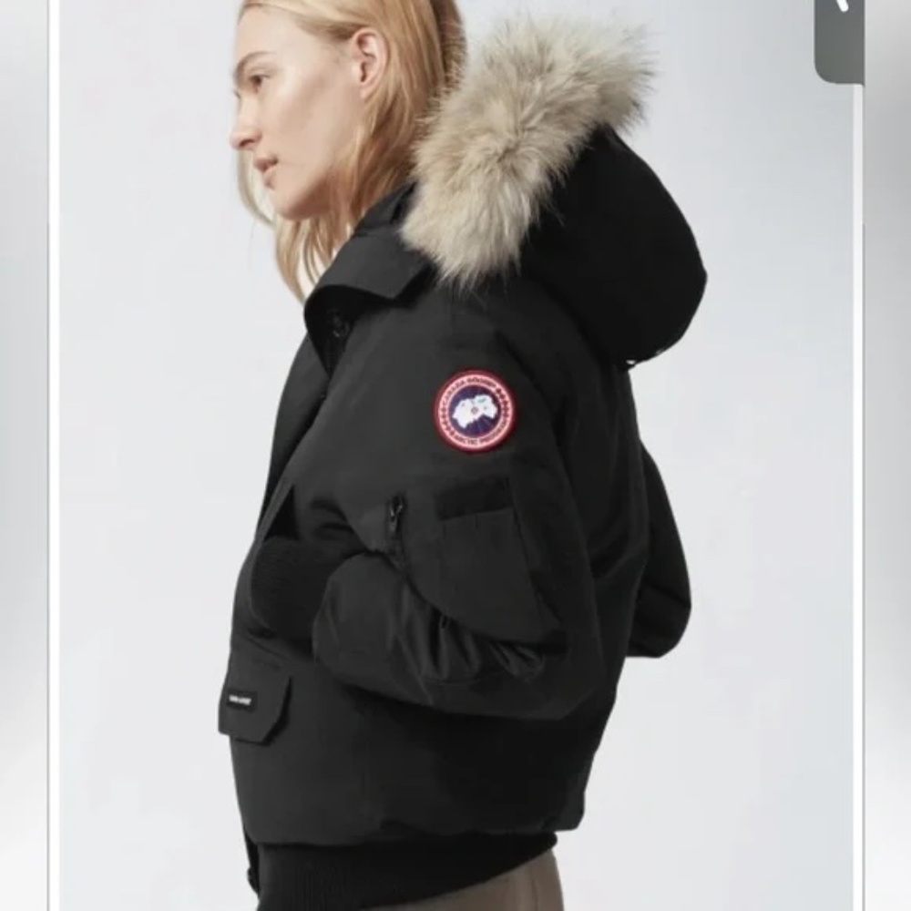 Canada Goose Women’s Down Coat – Black (Fur Trim, Short Length)